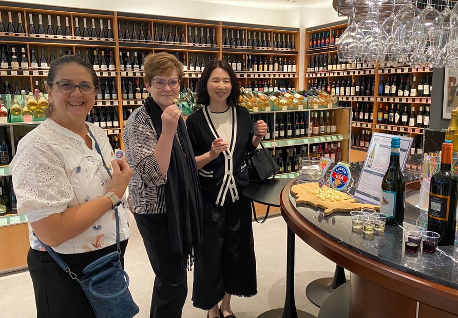 MH KH Korea wine-cheese