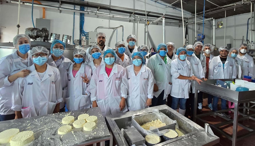 El Sal group shot adj